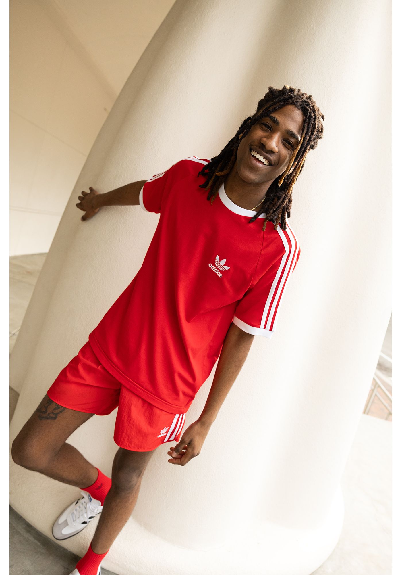 Red 3 stripe adidas top online